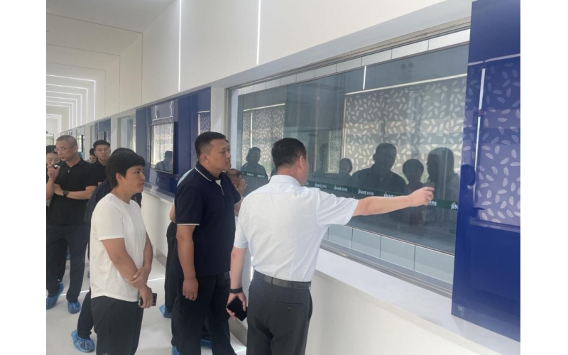 我市考察团赴五常市调研大米产业发展情况