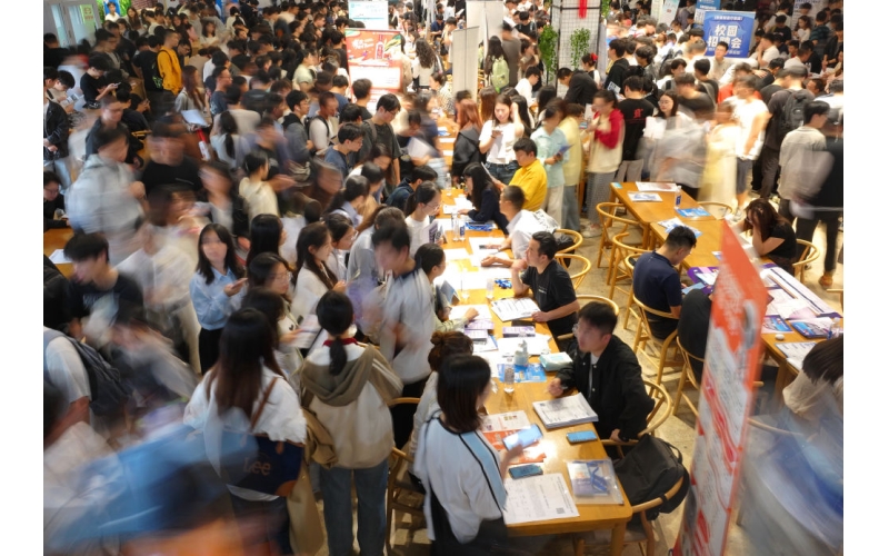 2025中国经济回眸｜强化发展支撑 激发内生动能&mdash;&mdash;中国大市场活力澎湃未来可期